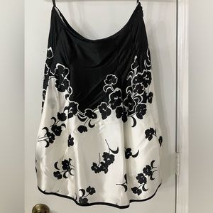 White House Black Market 100% silk skirt.